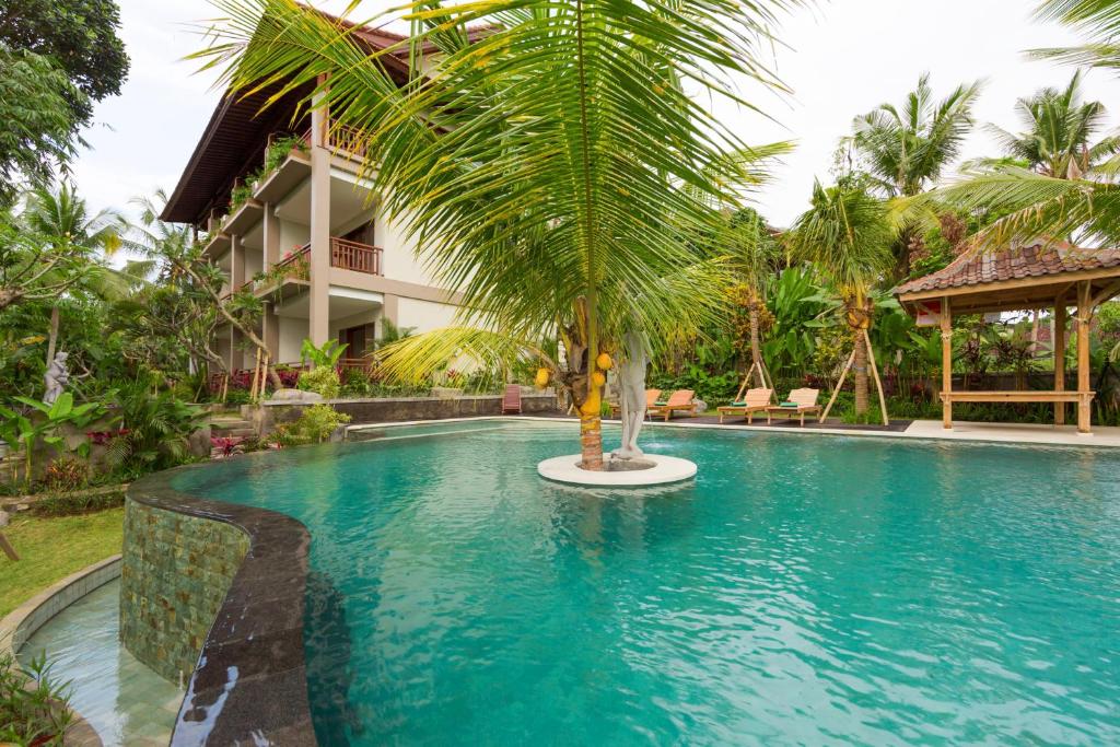 Bazén v ubytování Alamdini Resort Ubud nebo v jeho okolí