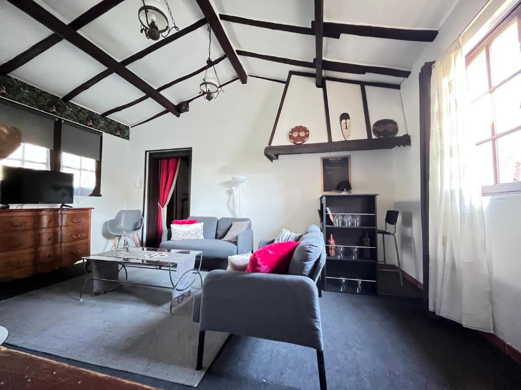 TV a/nebo společenská místnost v ubytování Maison à la campagne 4 à 6 personnes proche JONZAC