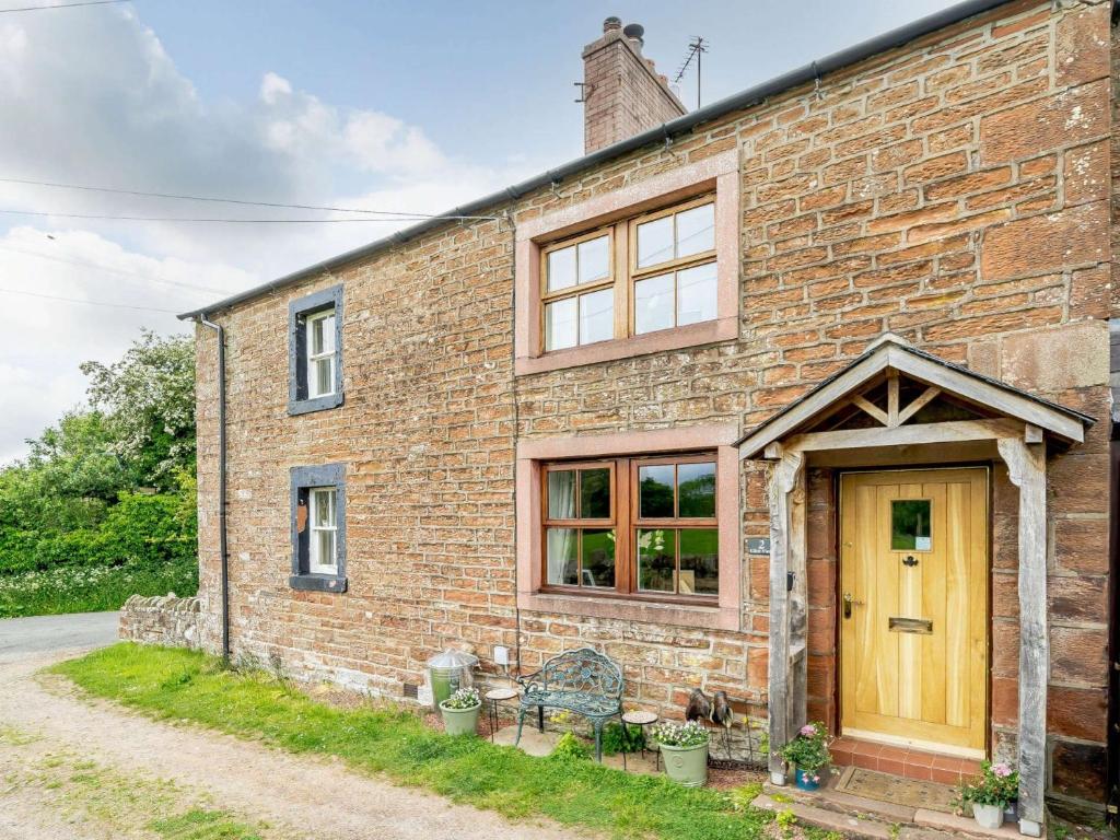 Το κτήριο όπου στεγάζεται  η παραθεριστική κατοικία