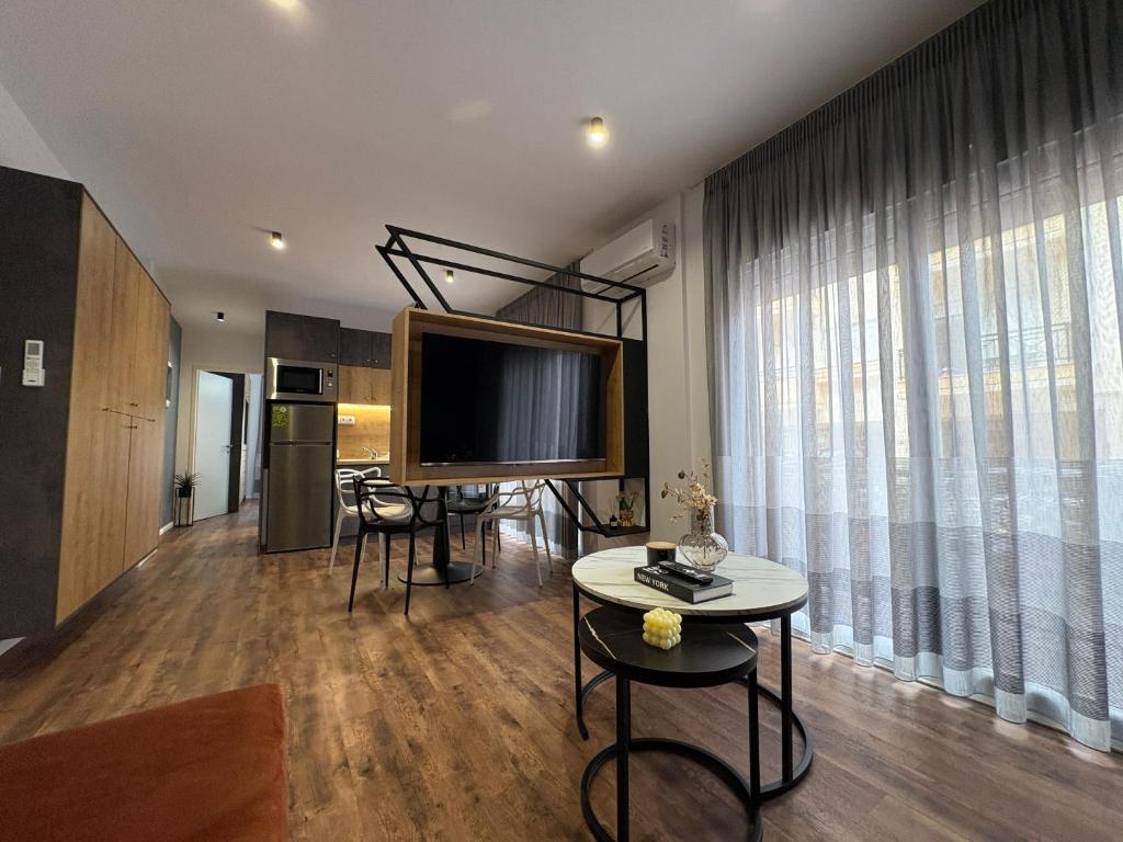 Twins Luxury Apartment by GG