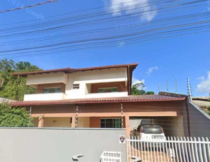 Bygningen som feriehuset ligger i