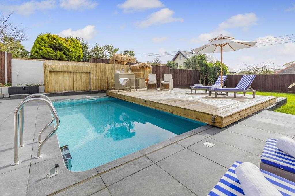 Bassein majutusasutuses 3 Bed in Shanklin oc-h33403 või selle lähedal