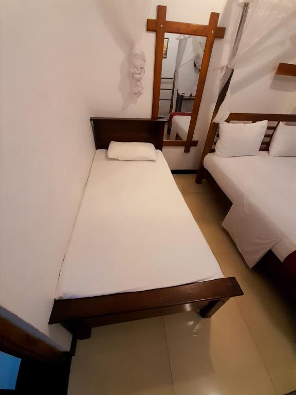 Sigiri Holiday Bungalow - 13