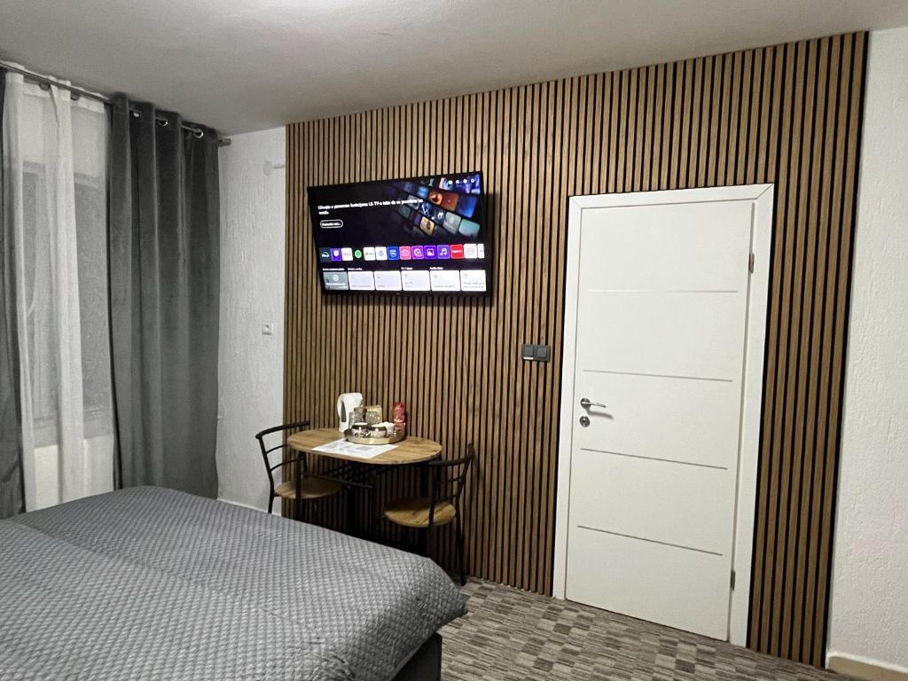 LuxRooms - rooms with private jacuzzi - Camera Doppia Con Bagno Privato