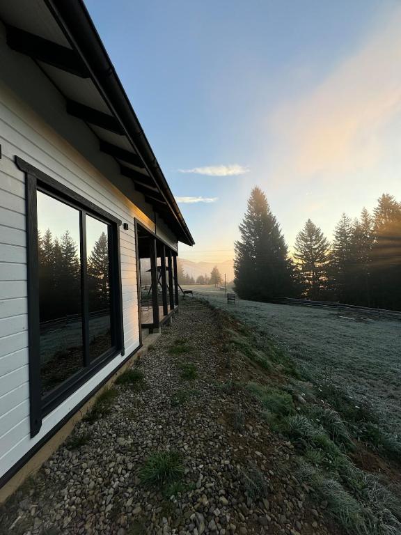 Το κτήριο όπου στεγάζεται  η παραθεριστική κατοικία