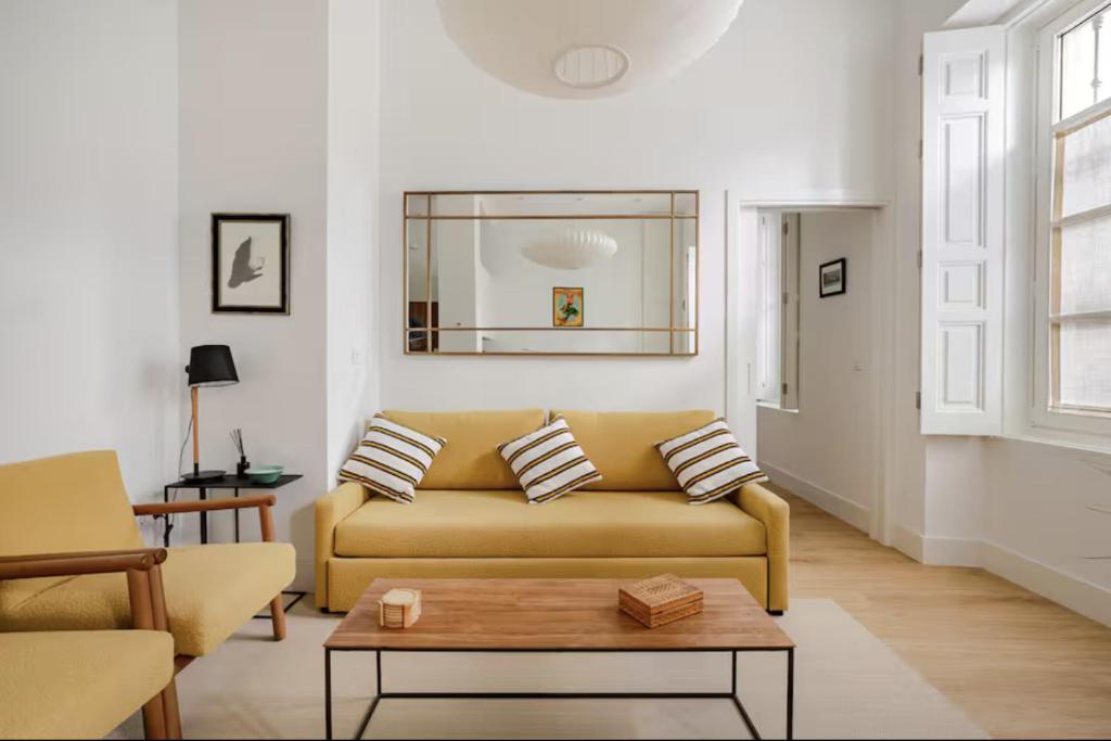 Lunero - Beautiful one bedroom apartment in Seville's Old Town
