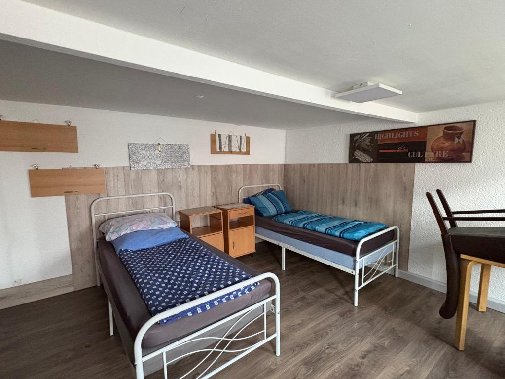 Gusenburg B13u Monteur Unterkunft bis 8 Personen - Housity