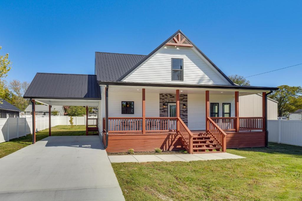 Το κτήριο όπου στεγάζεται  η παραθεριστική κατοικία