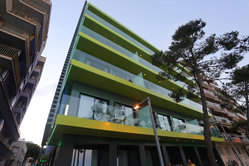 Budova, kde se aparthotel nachází