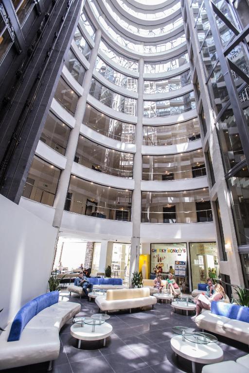 Posezení v ubytování Smartline Meridian Hotel
