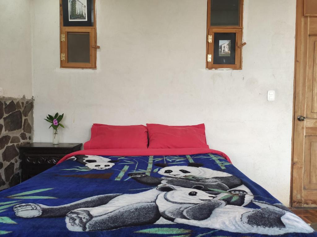 ELOA Atitlán - Habitación Familiar Con Baño