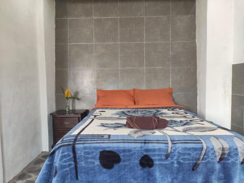 ELOA Atitlán - Habitación Familiar Con Baño Privado