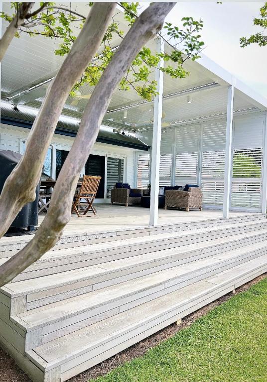 Amazing property - where all the cool cats stay!