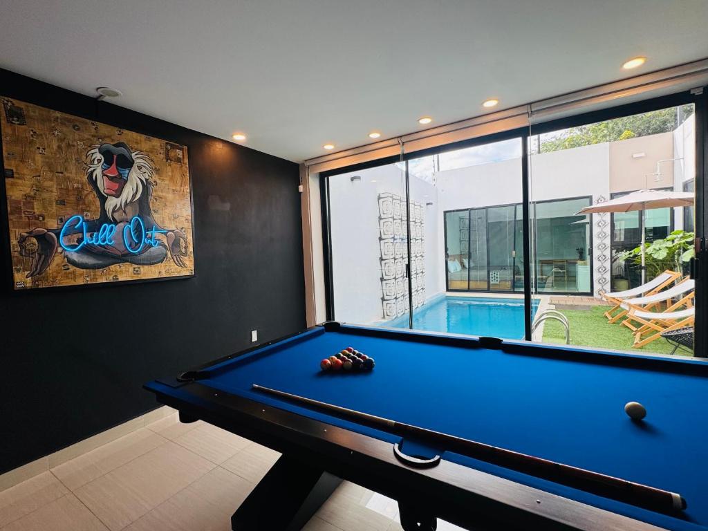 Mesa de billar en Casa Mosso con Piscina y Cochera