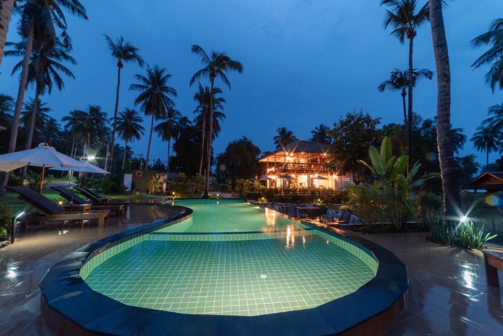 Bazén v ubytování COCO Canopy Boutique Resort nebo v jeho okolí