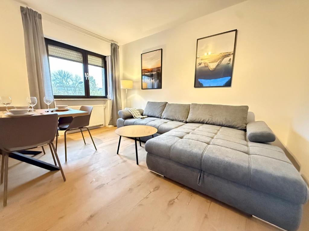 Χώρος καθιστικού στο KO 3-Zimmer Apartment 73 qm bis zu 6 Personen