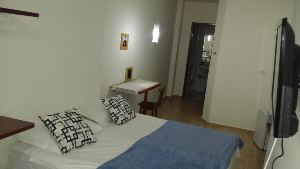  Hotel Reobot Center