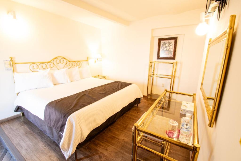 Hotel Argento Zacatecas - Deluxe King Room