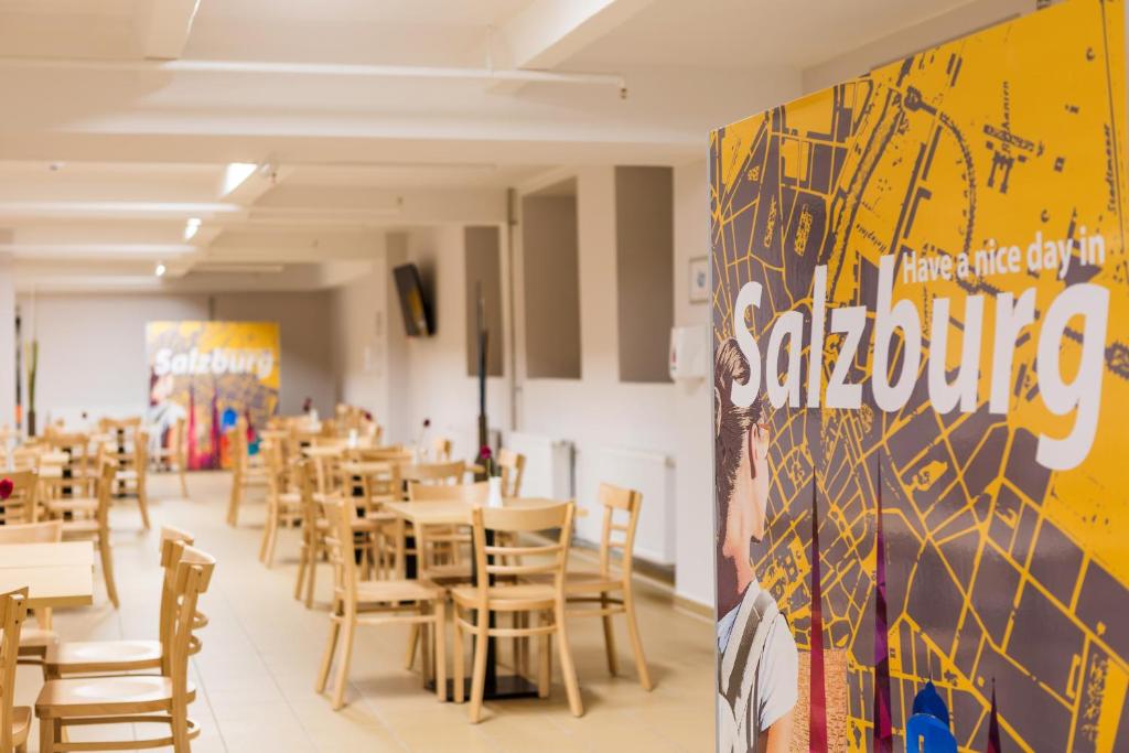 a&o Salzburg Hauptbahnhof - Resim 13