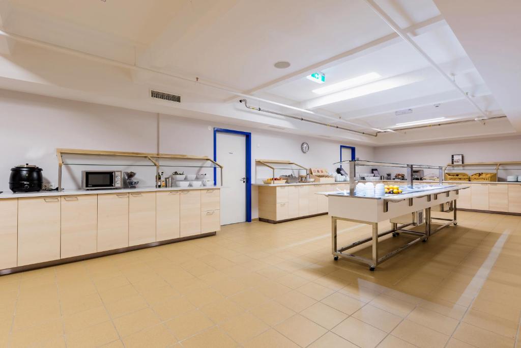 a&o Salzburg Hauptbahnhof - Resim 19