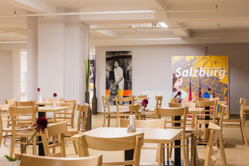 a&o Salzburg Hauptbahnhof - Resim 20