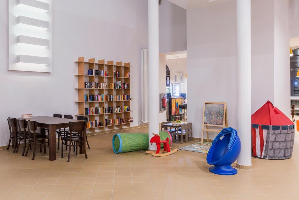 a&o Salzburg Hauptbahnhof - Resim 26