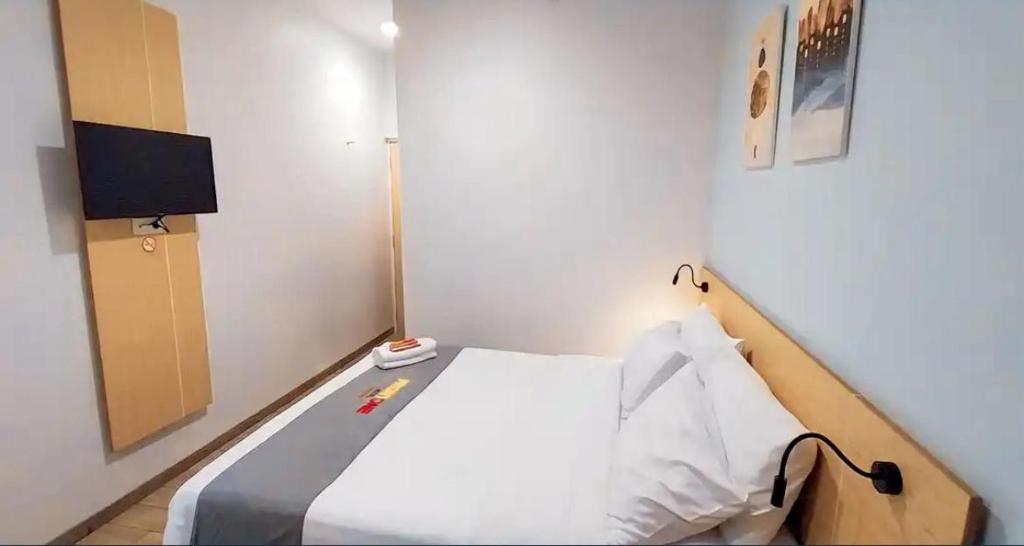 Front One Hotel Pasir Koja Bandung - ツインルーム