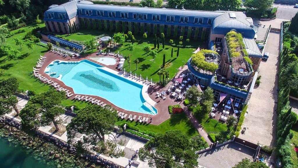 Bazén v ubytování Hotel Corte Valier nebo v jeho okolí