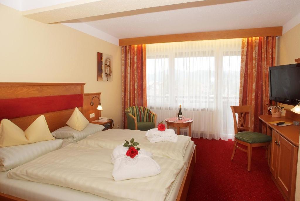 Ferienhotel Hubertus - ausgewählte Getränke inklusive - Habitación Doble Con Balcón