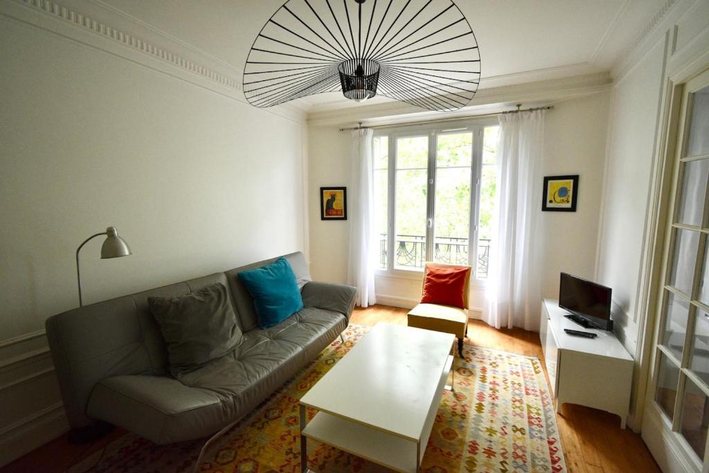 REUILLY LUMIERE 6 Personnes PARIS