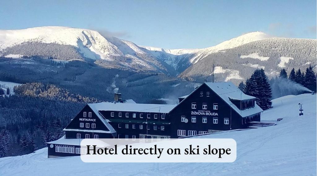 Horský hotel Žižkova bouda durante el invierno
