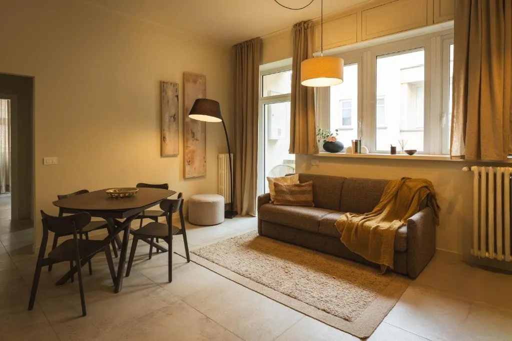 Giselda Corner Suite - Smart Central