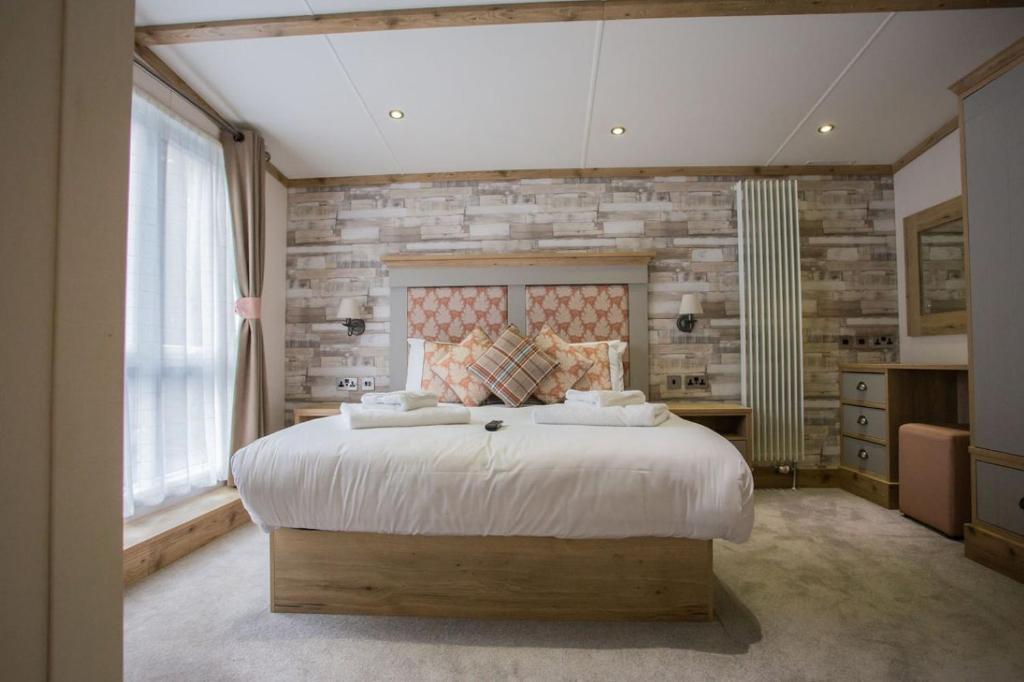 Mersea Island by Away Resorts - 