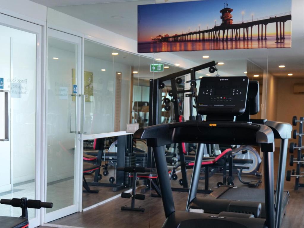 Clarian Hotel Beach Patong - Resim 40