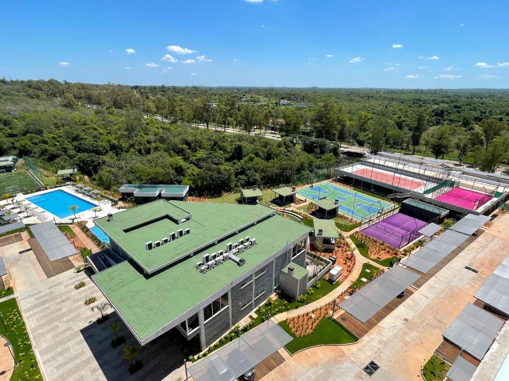 an overhead view of a swimming pool at a resort at Altamira Surubi-i in Estancia Sarubi
