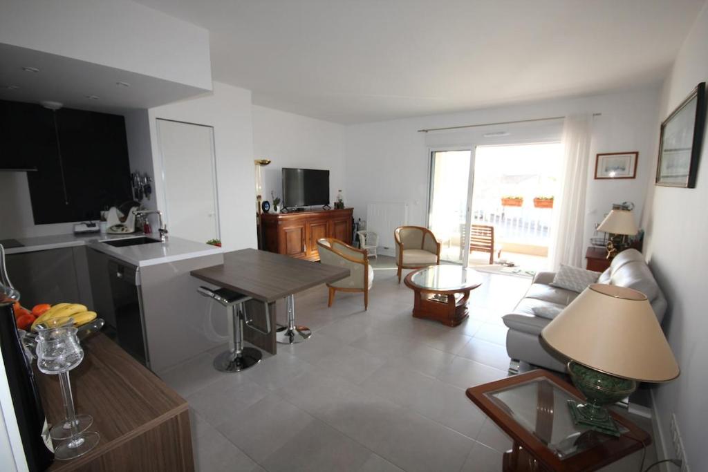 Confortable Appartement 2 chambres proche du tram