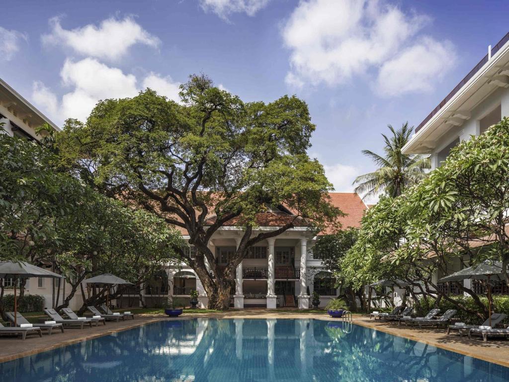 Raffles Hotel Le Royal 2
