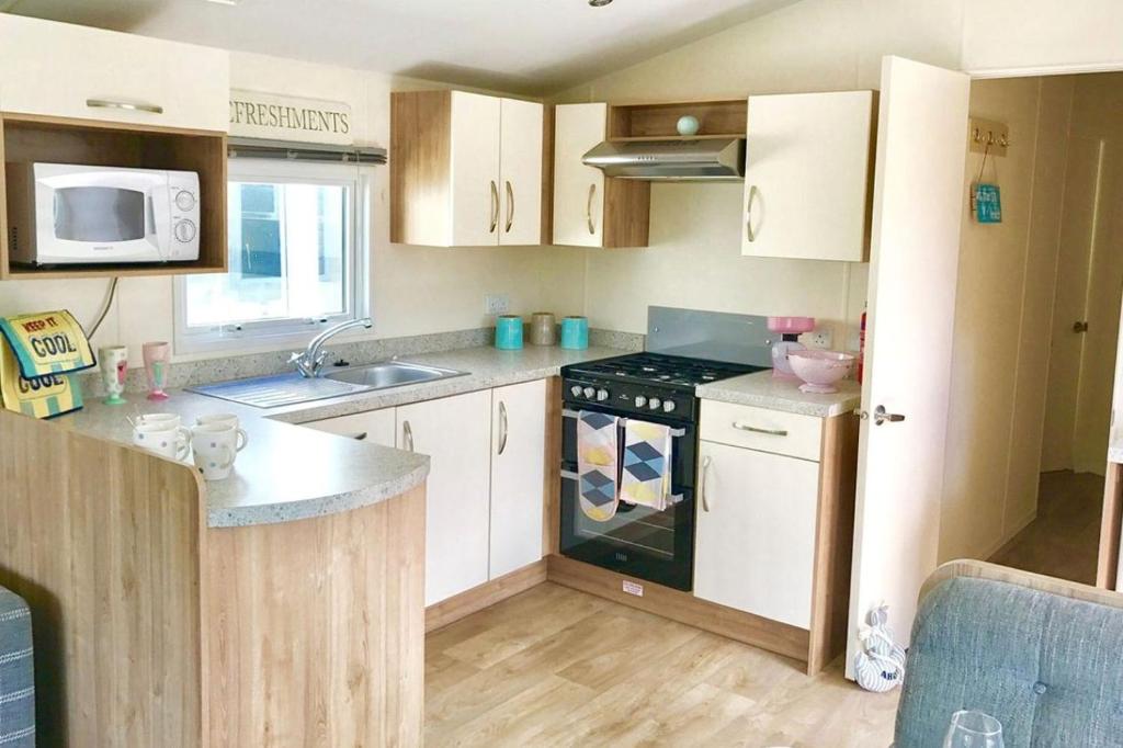 Mersea Island by Away Resorts - 