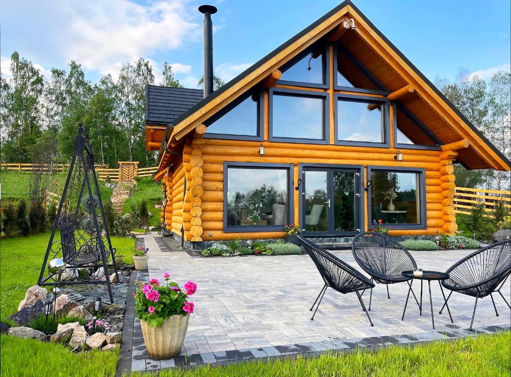 Κήπος έξω από το Căsuța Melimi