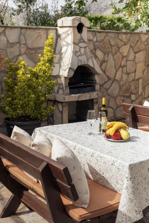 Step to Kotor bay St-oliv - 17