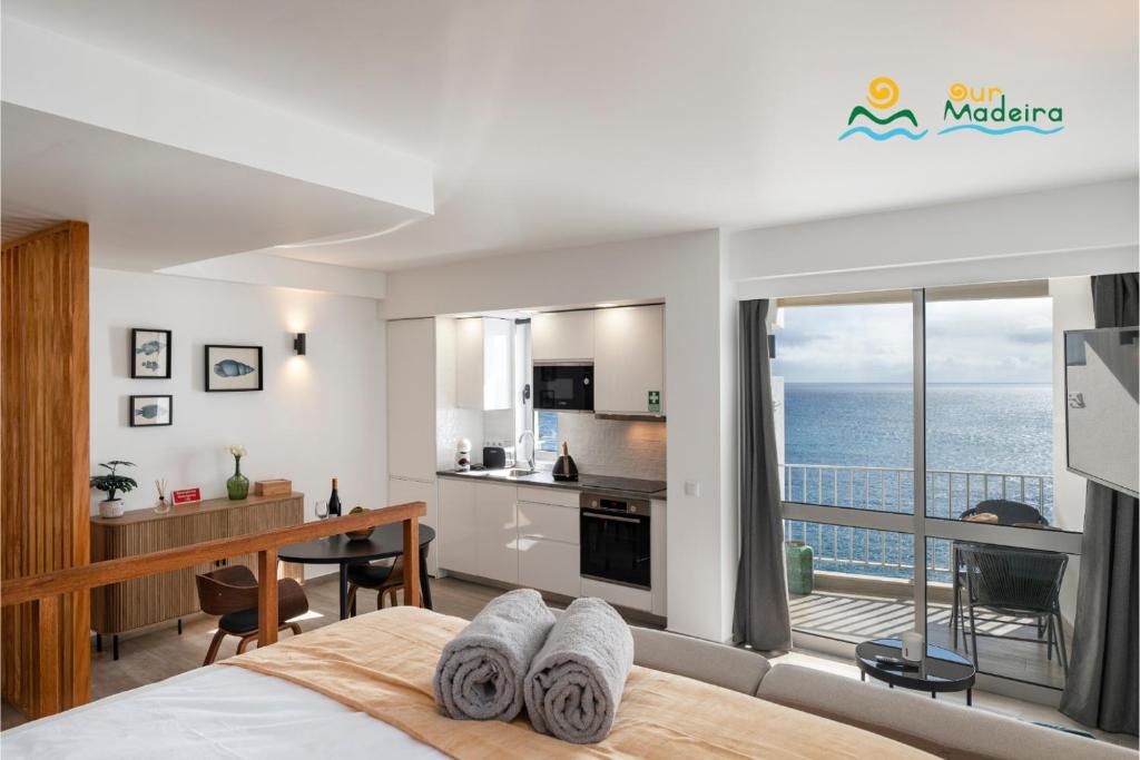 Premium quiet apt Funchal seafront Oceanbreeze
