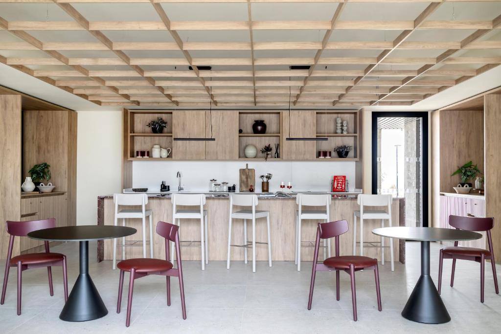 Calido Valdebebas - 16