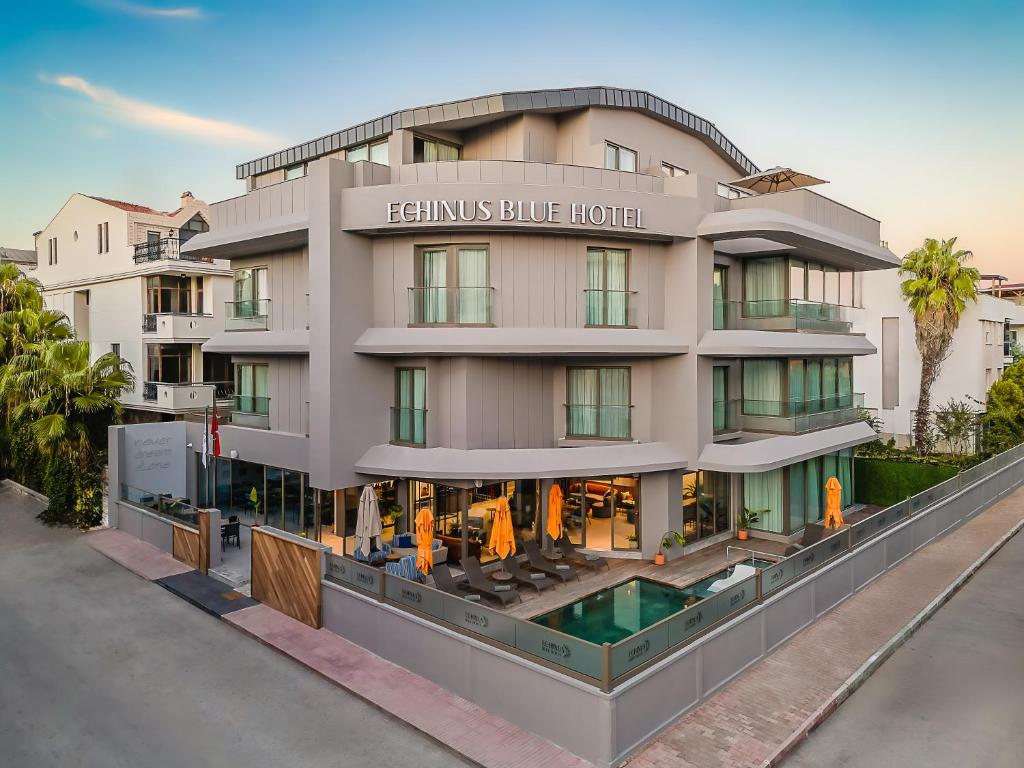 فضای داخلی Echinus Blue Hotel در آنتالیا - تصویر ۳