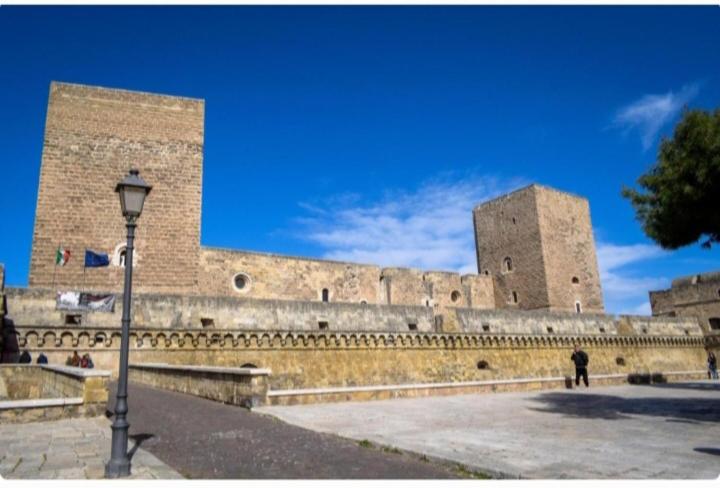 Un punto de interés cerca de del departamento