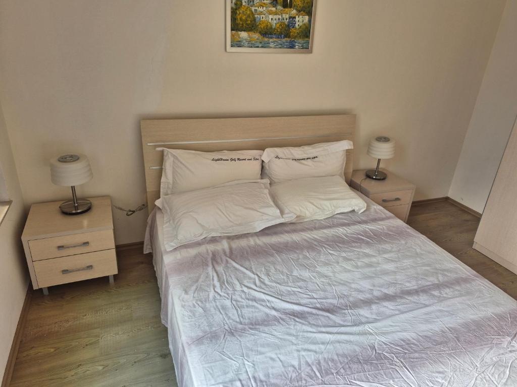 Ένα ή περισσότερα κρεβάτια σε δωμάτιο στο Villa Detelina 2025