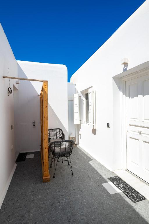 Mykonos Double Luxury Mini Suites-With External Hot spa Adults only - 11