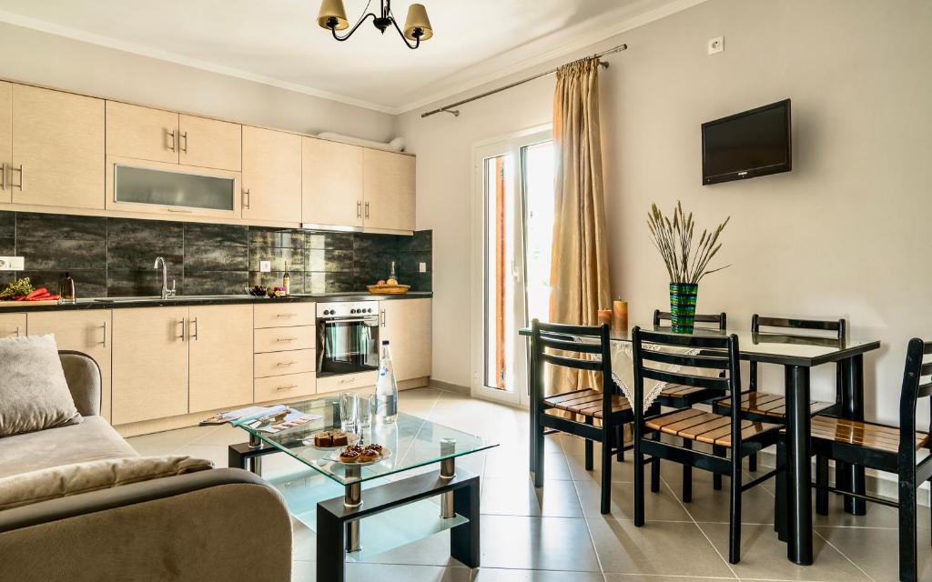 Emily Apartments - 9