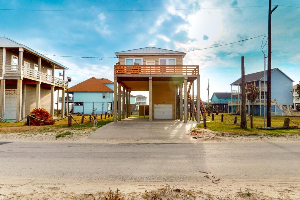 Το κτήριο όπου στεγάζεται  η παραθεριστική κατοικία