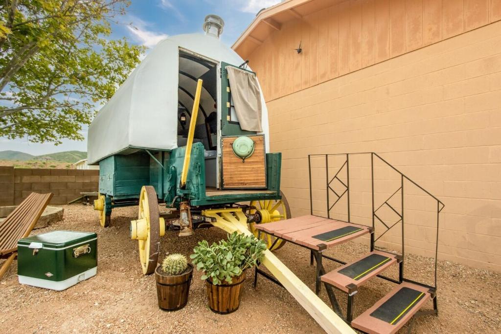 Fotografie z fotogalerie ubytování The Wild West Wagon v destinaci Tombstone