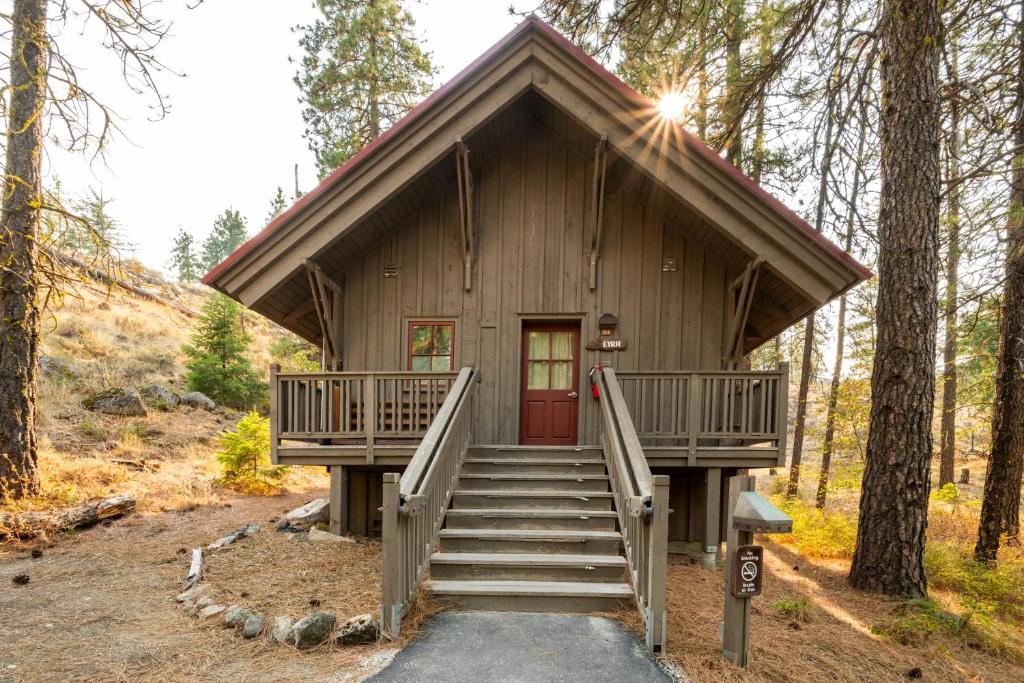 Sleeping Lady Mountain Resort - 